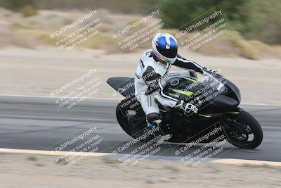 media/Nov-15-2025-Race Pace (Sat) [[8de605a2d8]]/Verified Riders/Turn 8 Inside (935am)/